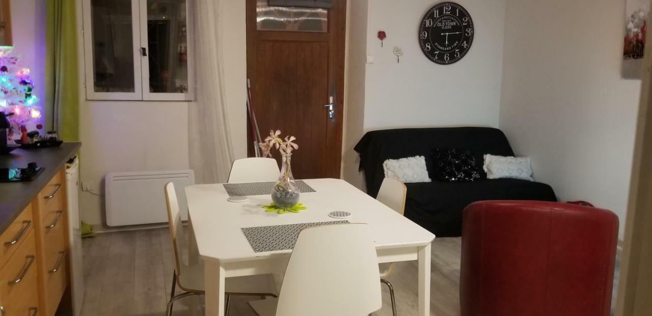 Ferienwohnung Studio 1 Saint-Martin-la-Plaine Exterior foto